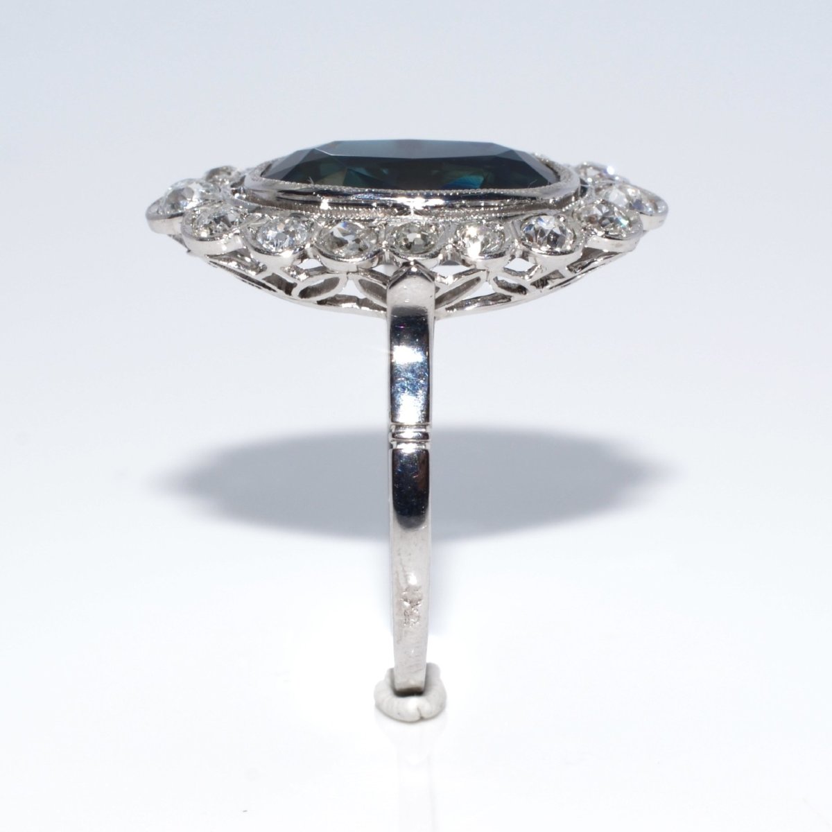 Art Deco Diamonds And Sapphire Cluster Ring-photo-1