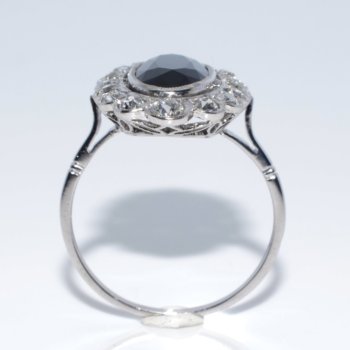 Art Deco Diamonds And Sapphire Cluster Ring-photo-2