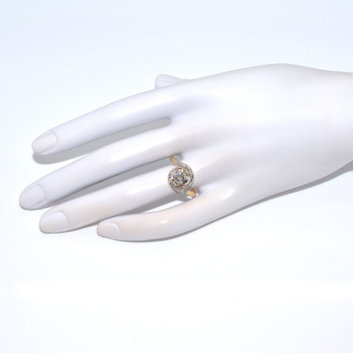 Tourbillon Diamond Ring-photo-1