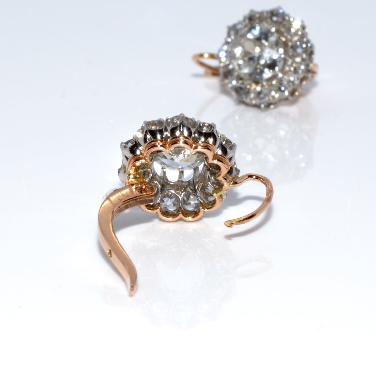 Boucles d'oreilles dormeuses marguerites diamants-photo-1