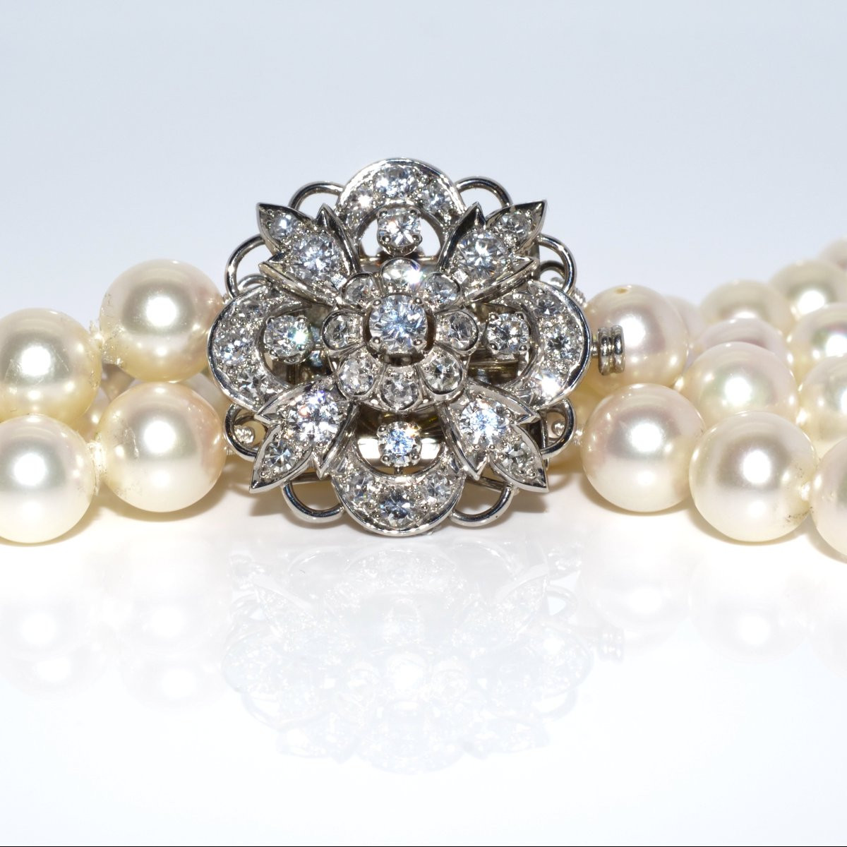 Double Strand Pearl And Diamond Necklace-photo-3
