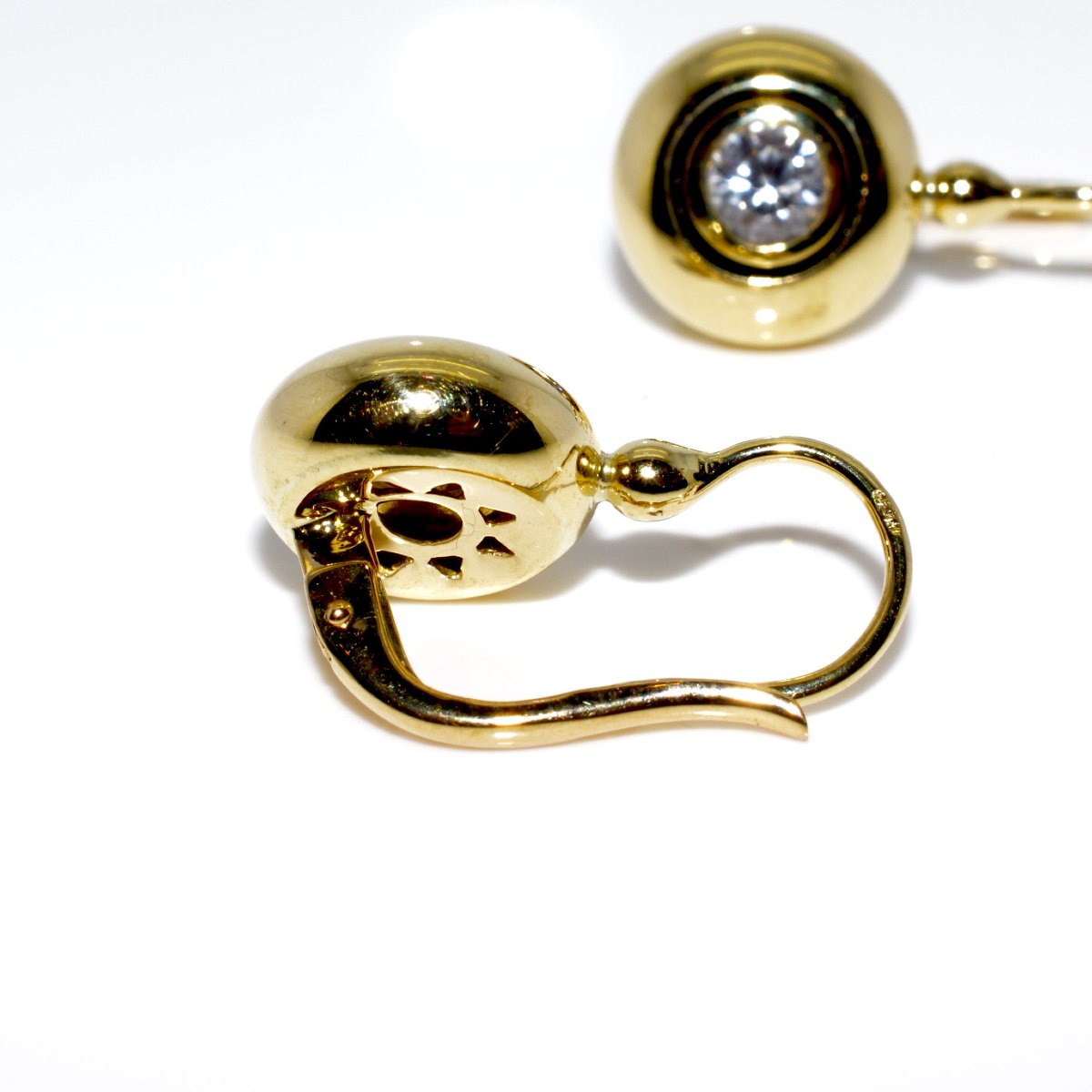 Boucles d'oreilles dormeuses diamants-photo-3