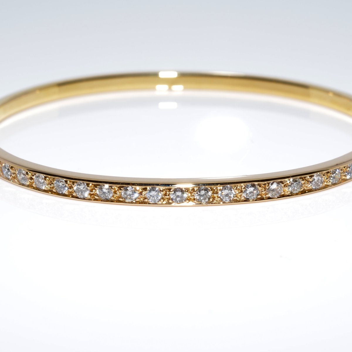 Bracelet jonc en or et diamants