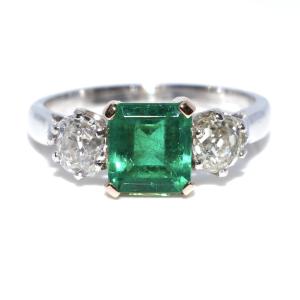 Bague trilogie émeraude et diamants