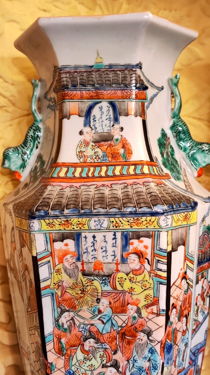 A Pair Of Chinese Vases-photo-4