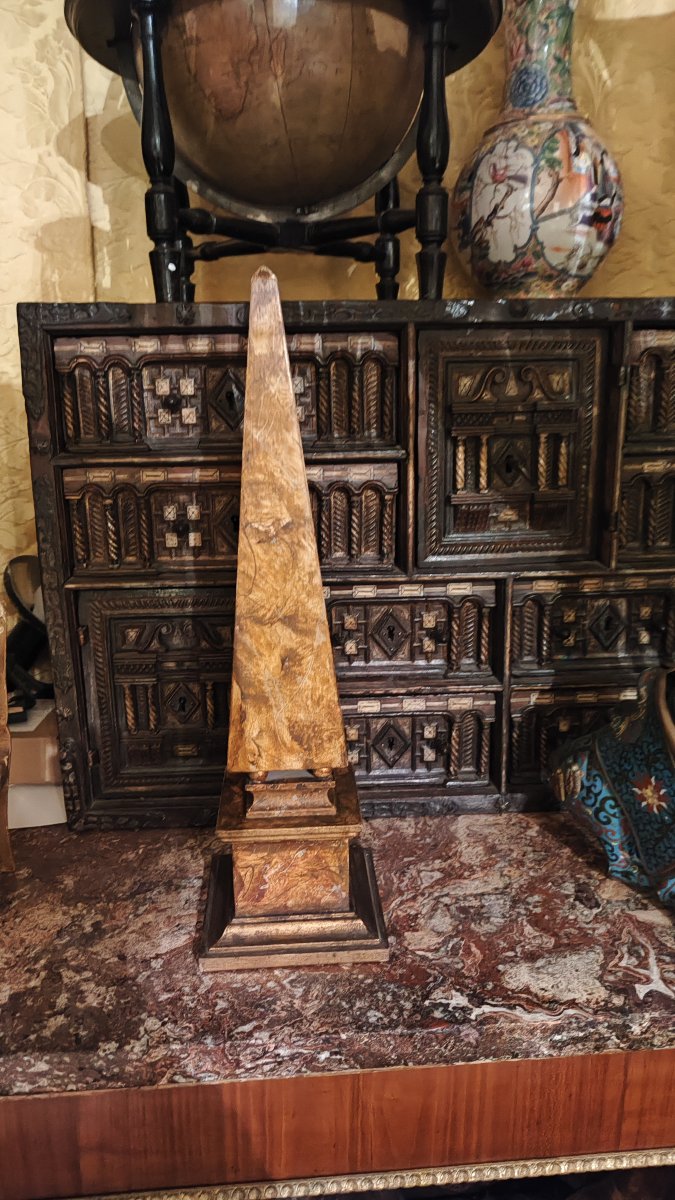 Grand Tour  Obelisk-photo-2