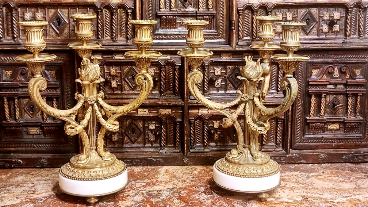 Pair Of Candlesticks 