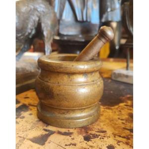 mortier en bronze