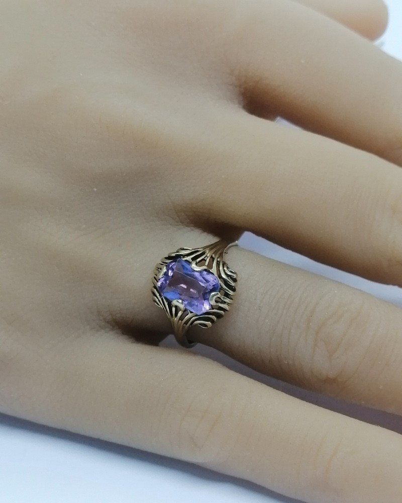 Bague alliage d'or 8ct, avec améthyste naturelle facettée, vers 1900-20.-photo-2