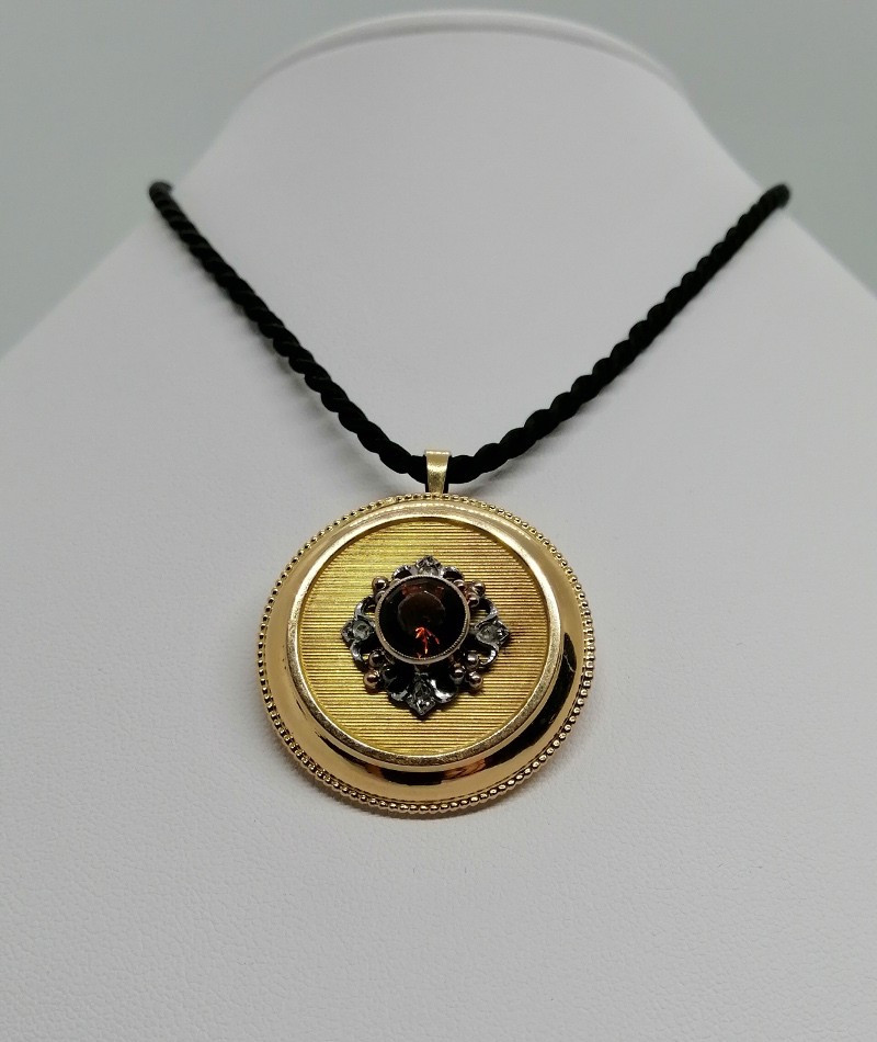 Broche/Pendentif en or, ronde avec roses de diamants et citrine madère, vers 1925.-photo-2