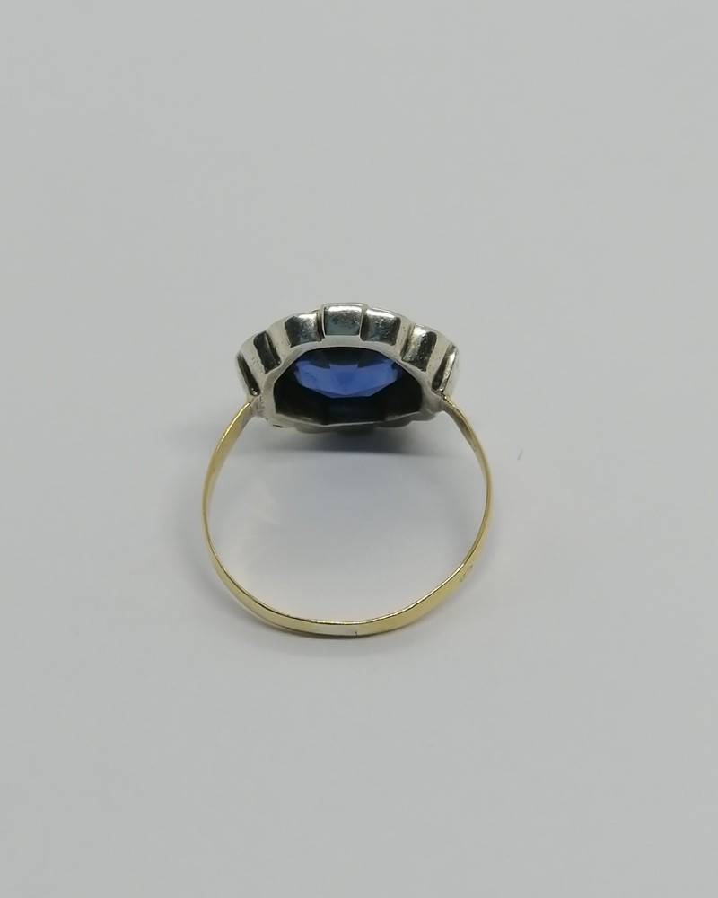 Bague or/argent, avec cabochon facetté en verre bleu, et pierre blanche, Art Déco vers 1925.-photo-3