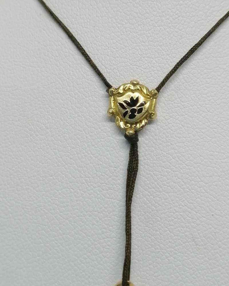 Petit collier en or, croix émaillée et monture en cheveux tressés, Epoque Empire,1809-1819.-photo-3