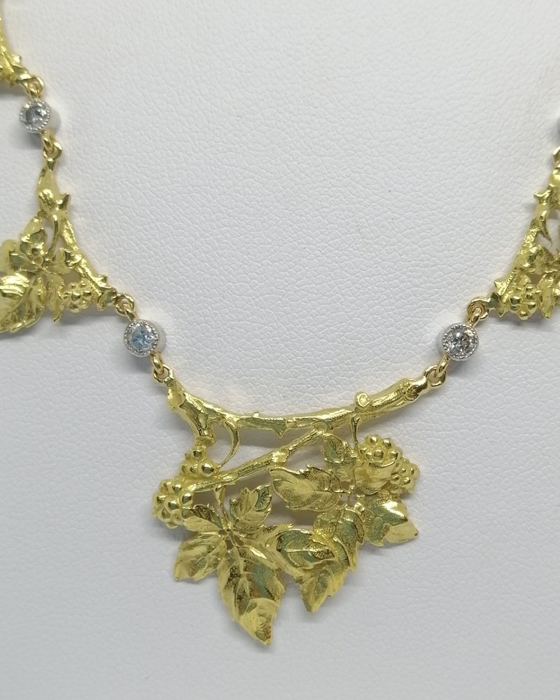 Collier en or jaune, motif de lierre, diamants taillés, rare modèle  Art Nouveau, 1880-1900.-photo-2
