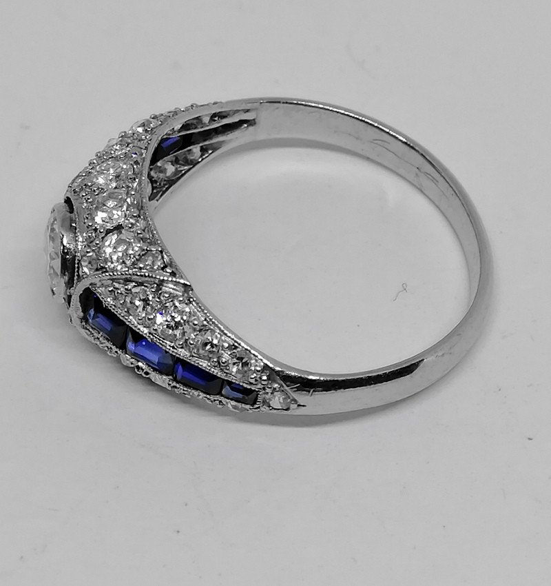 Bague En Platine Diamants Et Saphirs.-photo-3