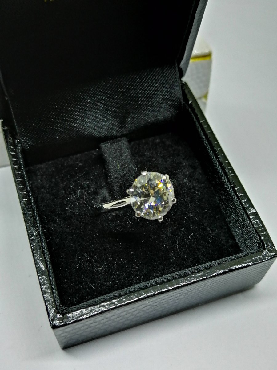 Solitaire Ring, Platinum, Diamond.-photo-2