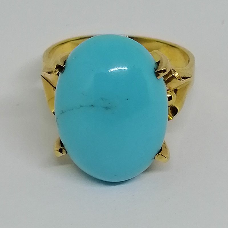 Bague En Or Avec Grosse Turquoise.