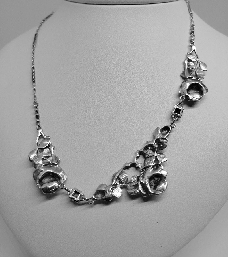 Collier Argent Massif, Avec Motifs De Roses Et Marcasites,  Art Nouveau.-photo-2