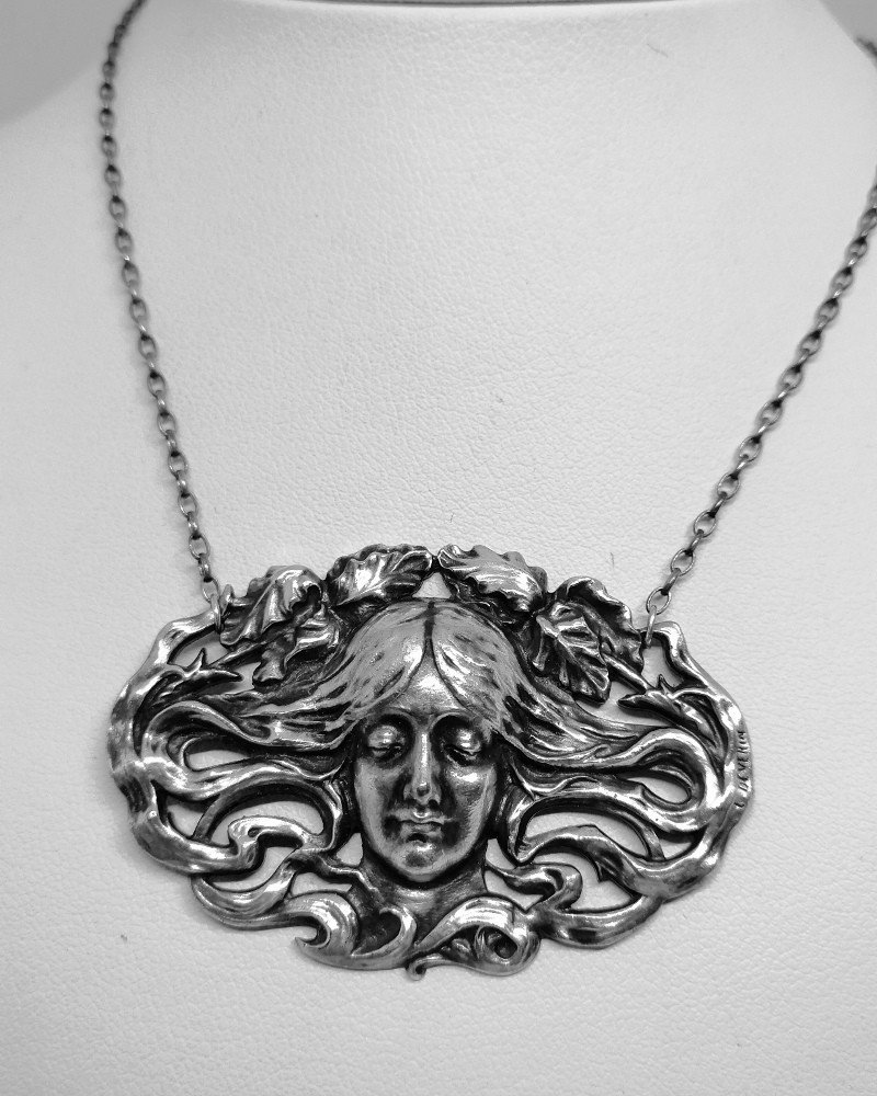 Typical Art Nouveau Necklace, Signed, With Face And Wavy Hair.-photo-2