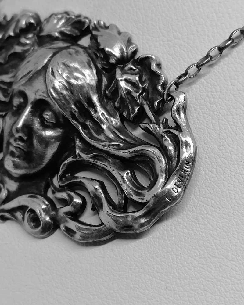 Typical Art Nouveau Necklace, Signed, With Face And Wavy Hair.-photo-1