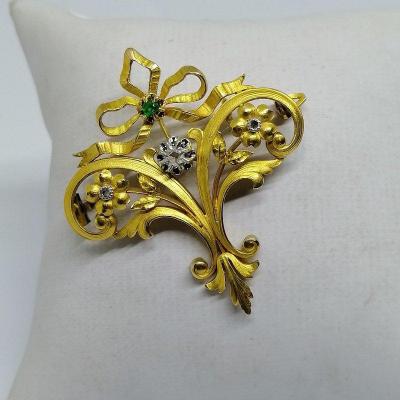 Brooch Or Pendant In Gold Art Nouveau.