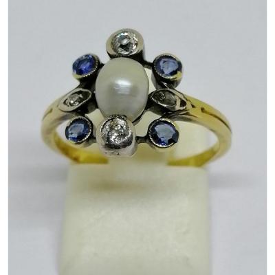 Gold Ring With Superb Fine Pearl.