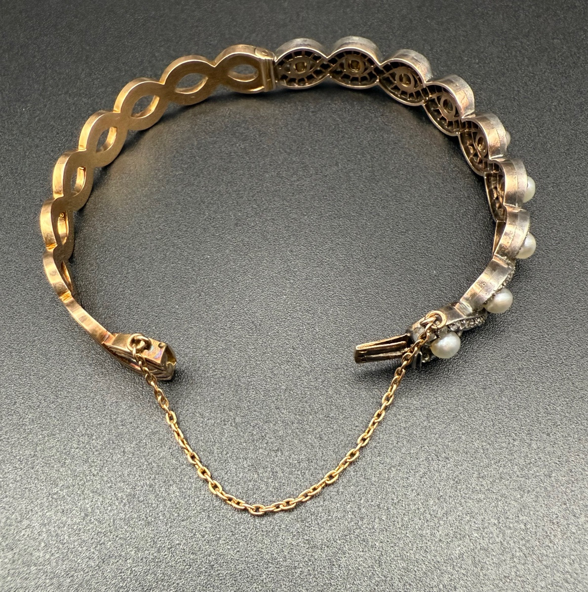 Bracelet jonc en or 18 carats (or jaune et or blanc), XIXᵉ siècle.-photo-2
