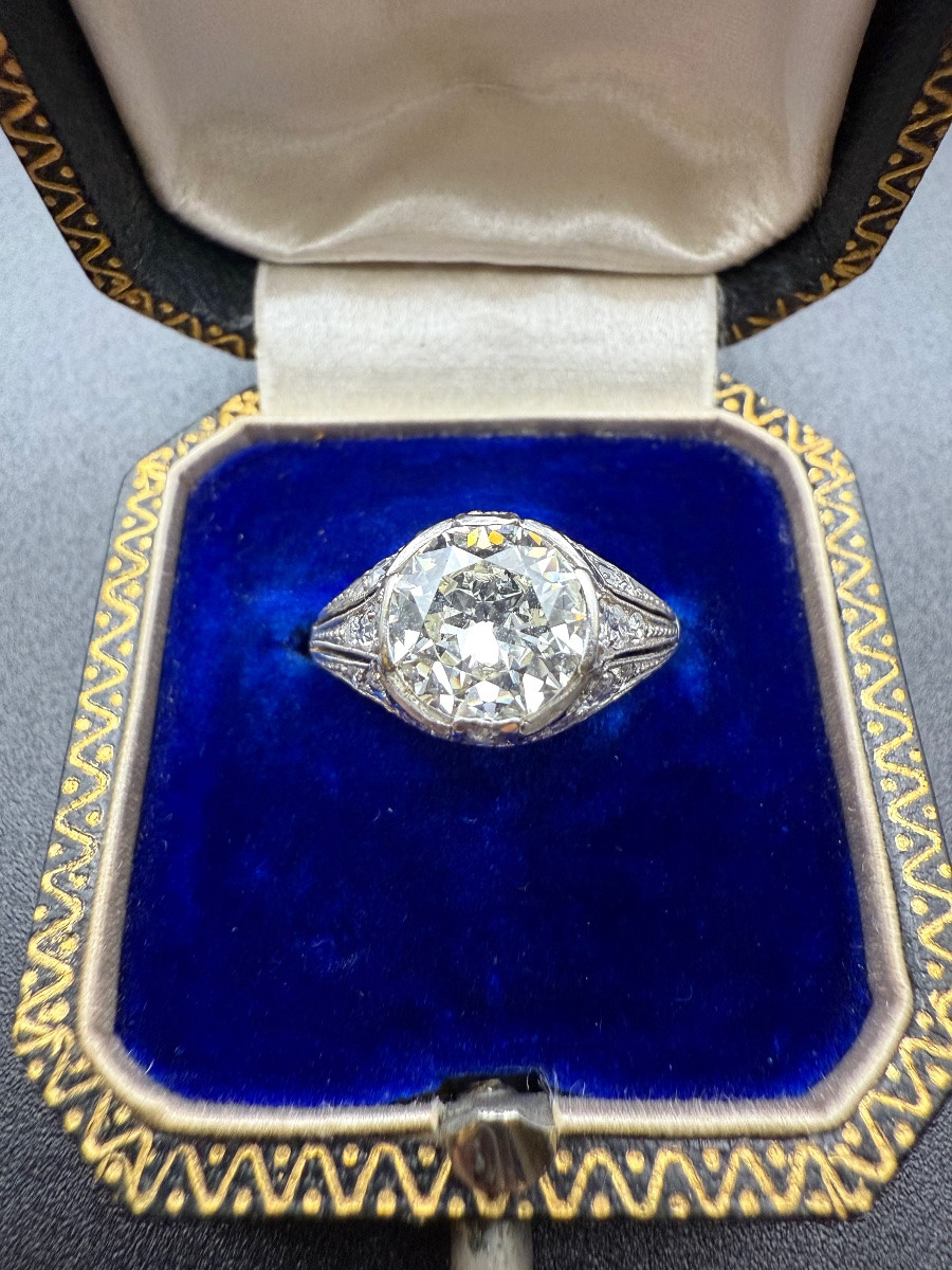 Bague ancienne en or blanc, diamant et saphirs – vers 1910. -photo-2