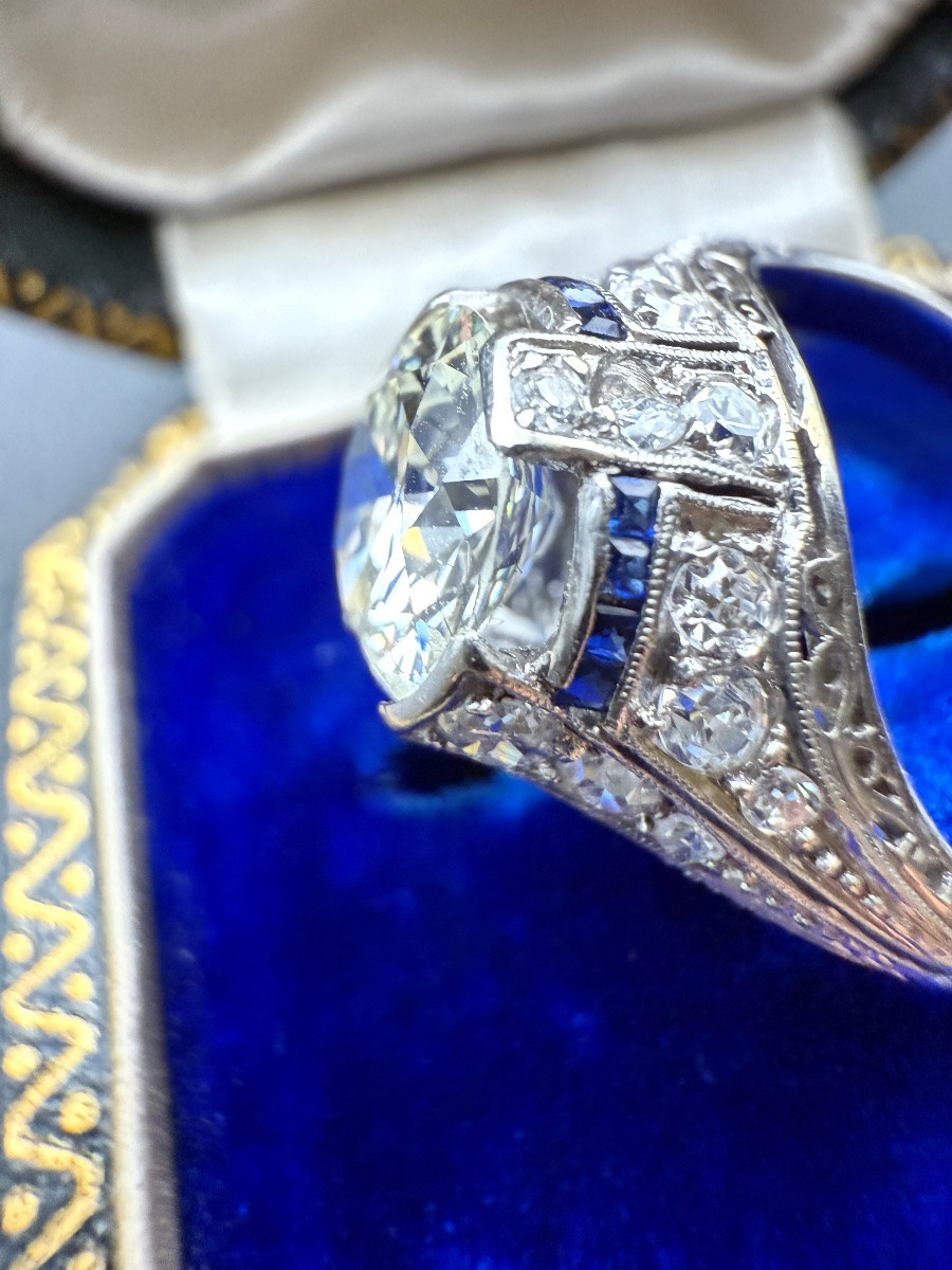 Bague ancienne en or blanc, diamant et saphirs – vers 1910. -photo-1