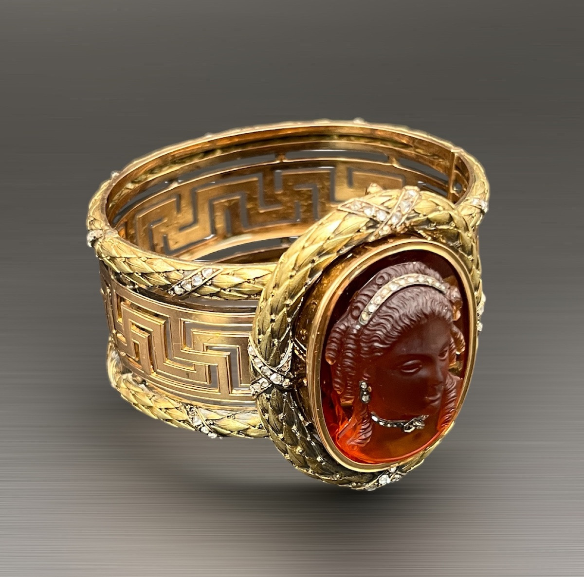 Bracelet transformable en broche – Époque Napoléon III – Or, citrine, diamants roses.-photo-6