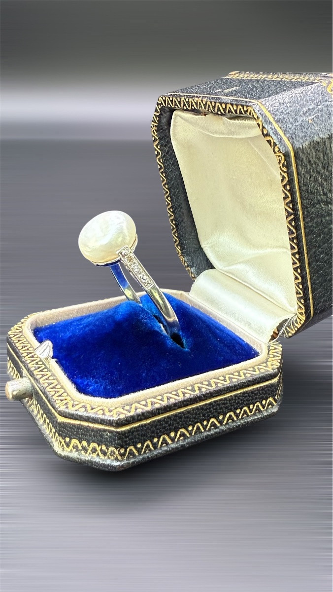 Bague Belle Époque en or gris et platine, sertie d'une perle fine.-photo-3