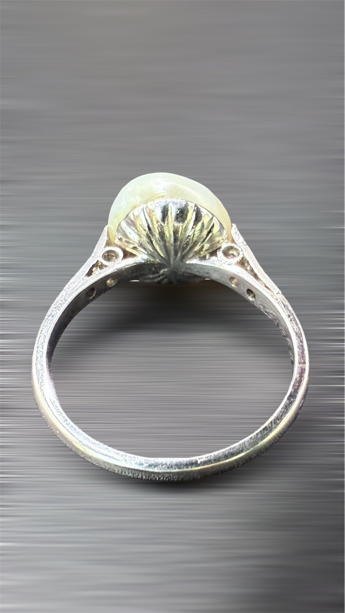 Bague Belle Époque en or gris et platine, sertie d'une perle fine.-photo-3