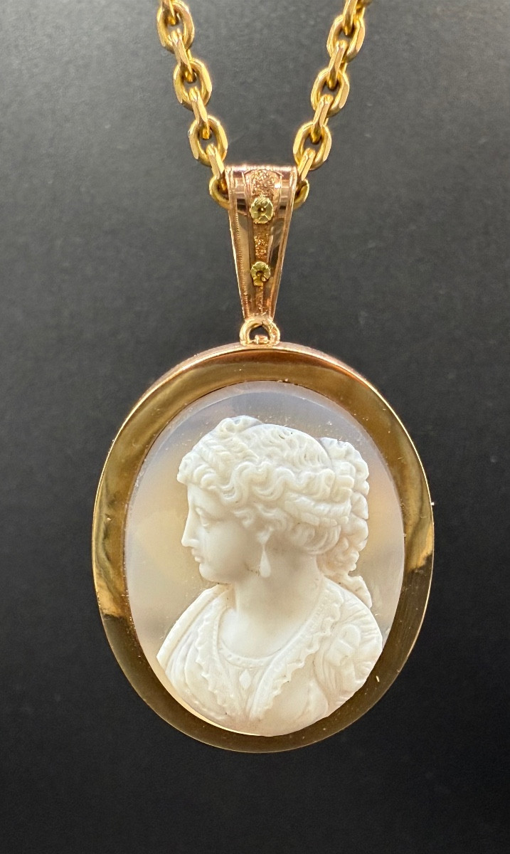 Antique 18k Gold Cameo – Pendant And Brooch.