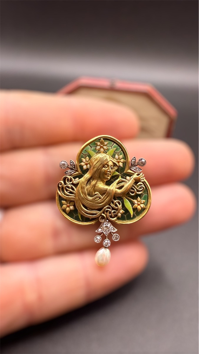 Art Nouveau 18k Gold Brooch With Enamel, Diamonds And Natural Pearl-photo-2