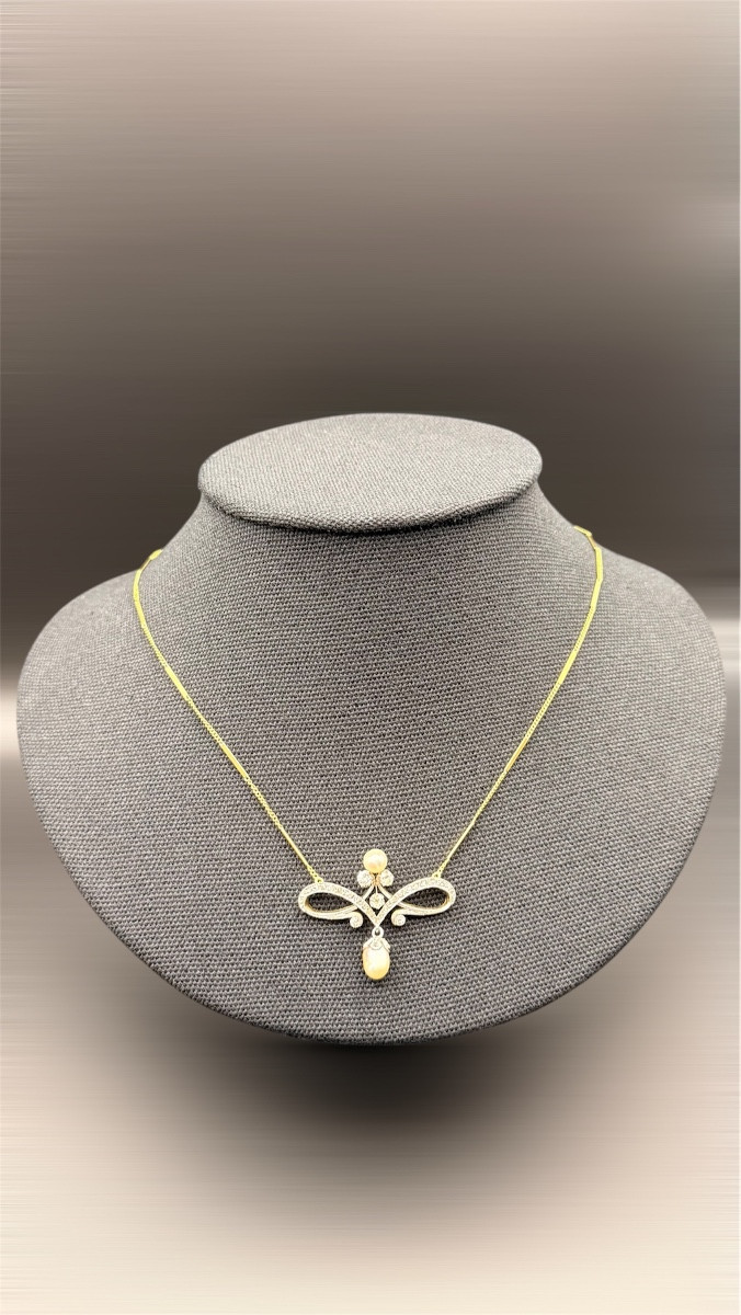 Collier ancien Belle Époque en or jaune et or blanc, diamants et perles fines