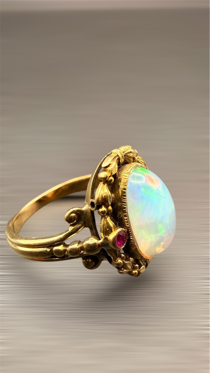 18-carat Gold Ring Set With A Cabochon Opal – Circa 1880-photo-1