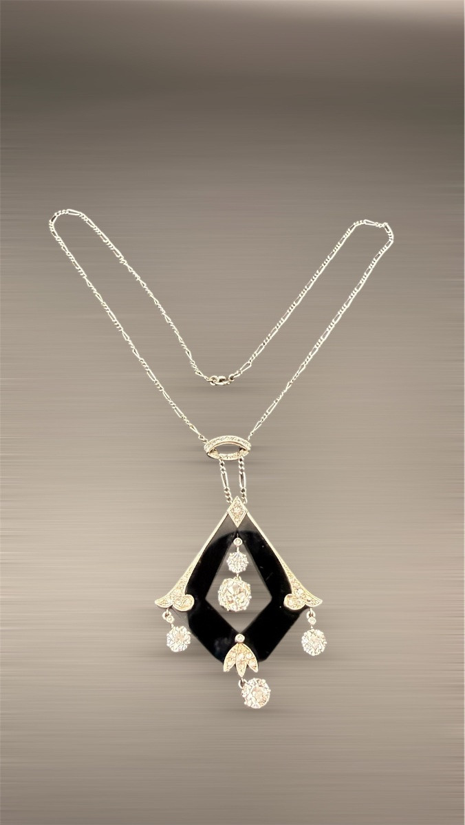 Art Deco Necklace With Platinum, Onyx And Old-cut Diamond Pendant – Circa 1920. -photo-2