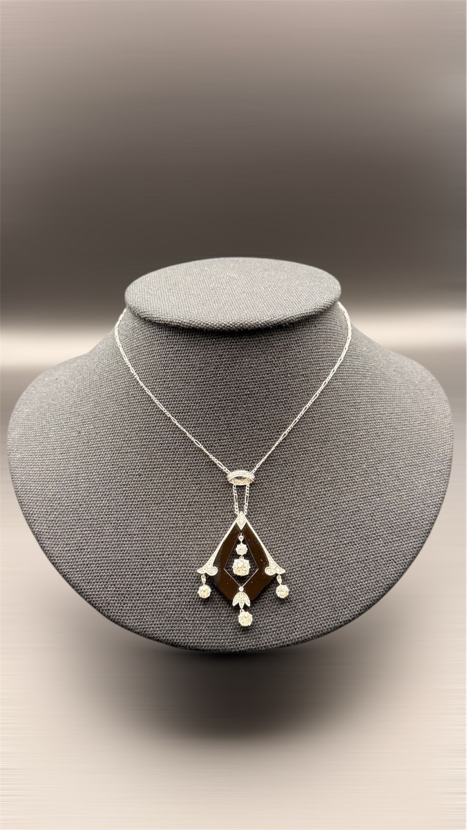 Art Deco Necklace With Platinum, Onyx And Old-cut Diamond Pendant – Circa 1920. 