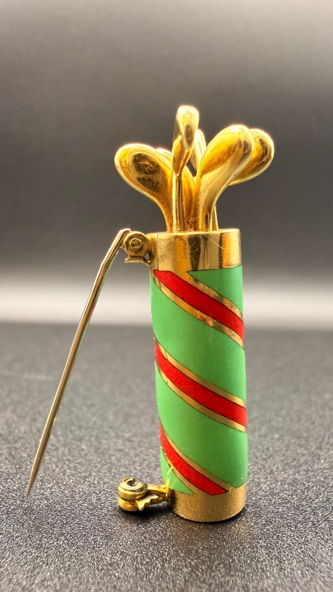 Broche Sac de golf en or jaune 18 carats – Boucheron. -photo-4