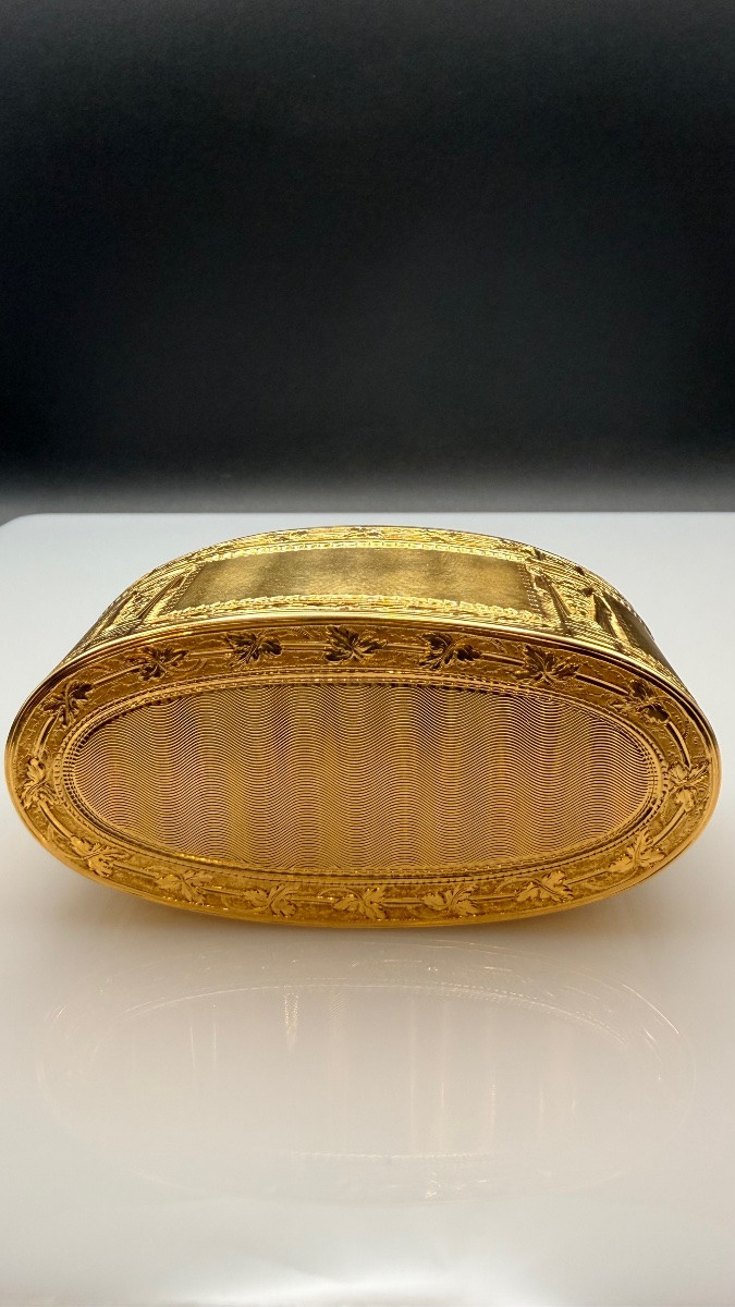 Oval Box In 18-carat Gold, Paris 1767 – Louis XVI Period.-photo-4