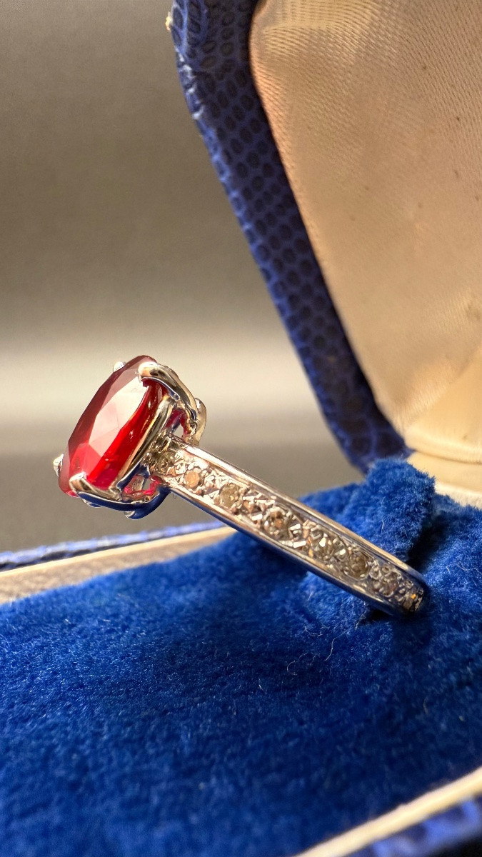 Contemporary Gold Ring Set With A Certified Natural Ruby – Diamonds.-photo-4