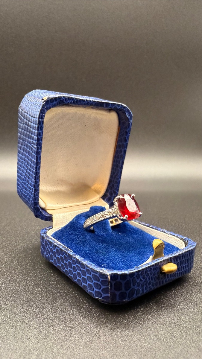 Contemporary Gold Ring Set With A Certified Natural Ruby – Diamonds.-photo-5