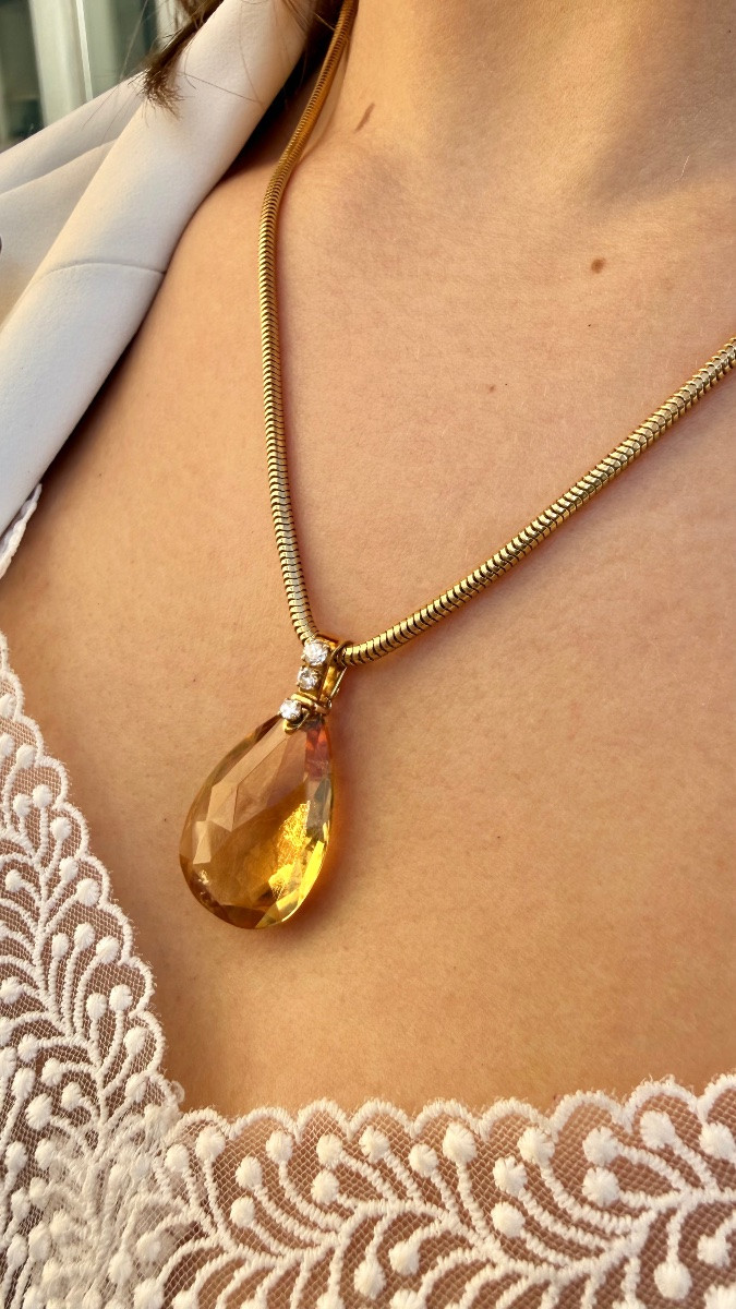 Collier contemporain en or jaune 18 carats, citrine et roses de diamants.-photo-3