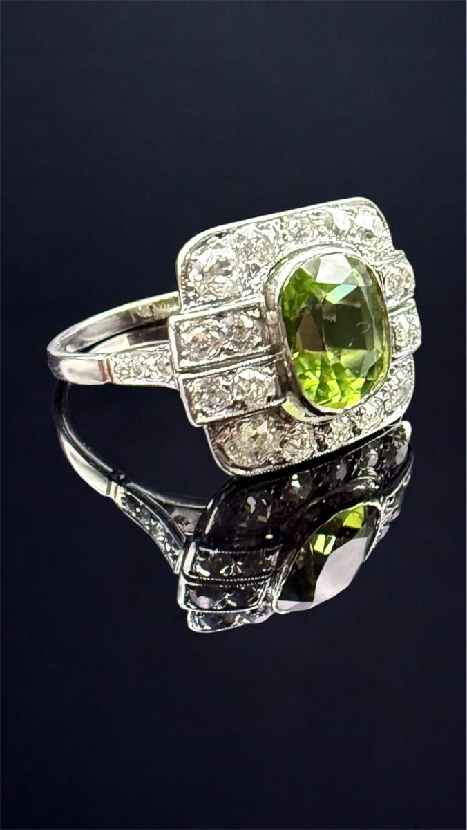 Bague Art Déco en platine, péridot et diamants-photo-3
