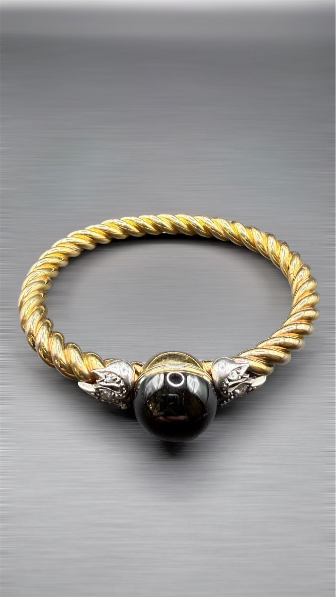 Twisted Link Bracelet In 18-carat Gold, Cabochon Garnet And Diamonds-photo-4