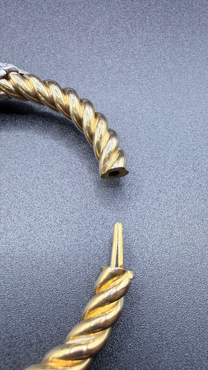 Twisted Link Bracelet In 18-carat Gold, Cabochon Garnet And Diamonds-photo-4