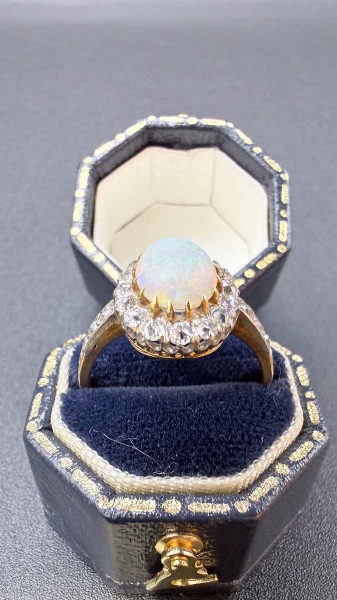 Belle époque Daisy Ring In 18-karat Gold, Opal, And Diamonds. -photo-2
