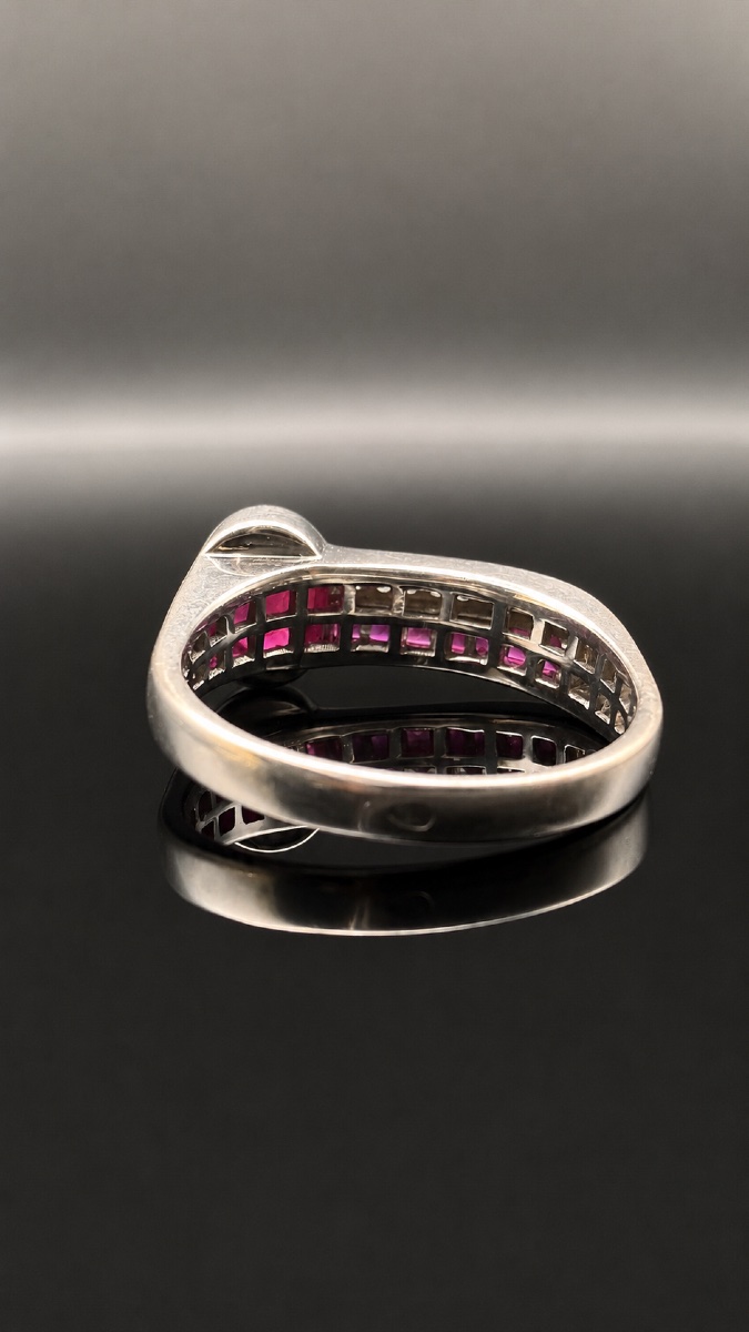 Art Deco Ruby & Diamond Ring – 18-karat White Gold.-photo-2