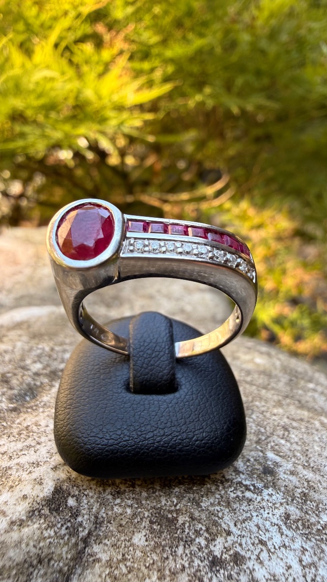 Art Deco Ruby & Diamond Ring – 18-karat White Gold.-photo-4
