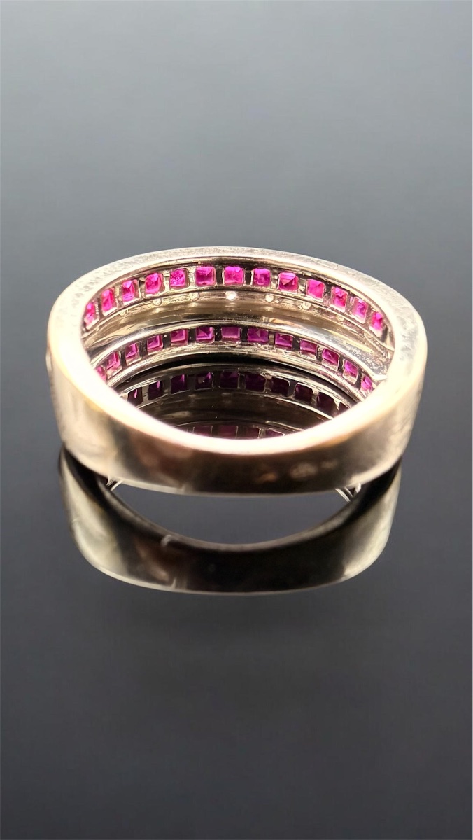 Art Deco Ring With Calibrated Rubies And Rose-cut Diamonds – 18-karat White Gold.-photo-2