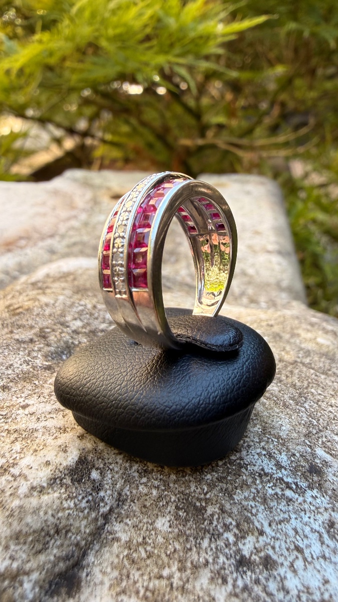 Art Deco Ring With Calibrated Rubies And Rose-cut Diamonds – 18-karat White Gold.-photo-3